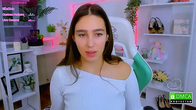  Eliizabeth  online show from December 16, 2025, 10:14 pm