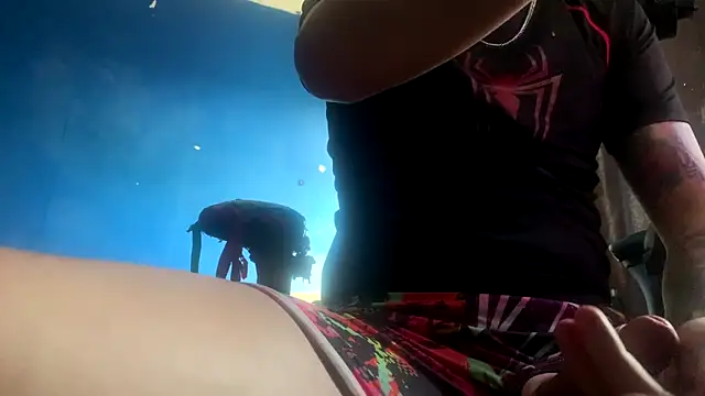 Snapshot of ZandersaSimp chatting on December 16, 2025, 2:32 pm ZandersaSimp online show from December 16, 2025, 2:32 pm