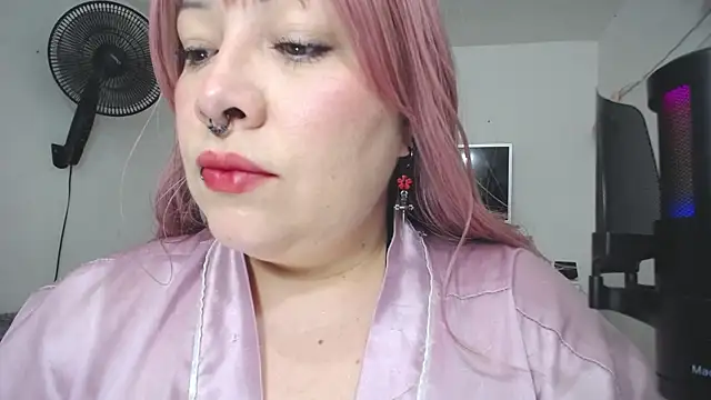 Snapshot of Madyson_ho chatting on July 1, 2026, 2:28 pm Madyson ho online show from July 1, 2026, 2:28 pm