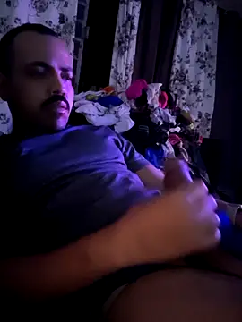 Snapshot of KingZilla2023 chatting on March 19, 2026, 4:34 am KingZilla2023 online show from March 19, 2026, 4:34 am