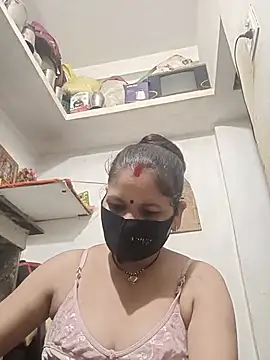 Snapshot of Riyaa-Devi chatting on July 27, 2026, 5:53 pm Riyaa-Devi online show from July 27, 2026, 5:53 pm