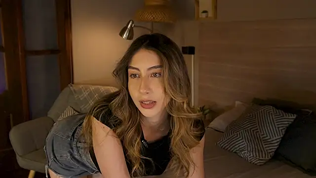 Snapshot of lua_ferch__ chatting on February 12, 2026, 1:00 pm lua ferch online show from February 12, 2026, 1:00 pm