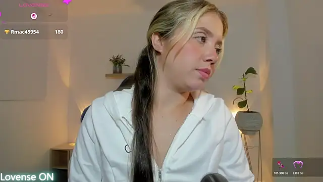 Snapshot of nataly_rodri chatting on July 28, 2026, 8:52 pm nataly rodri online show from July 28, 2026, 8:52 pm