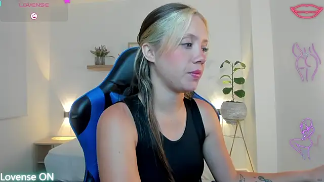 nataly rodri online show from April 29, 2026, 2:05 am