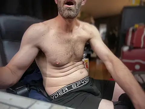 Snapshot of leanjamesdean chatting on February 16, 2026, 5:28 am leanjamesdean online show from February 16, 2026, 5:28 am