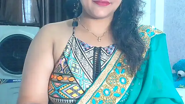 Snapshot of Maria_55 chatting on June 17, 2026, 6:13 am Maria 55 online show from June 17, 2026, 6:13 am