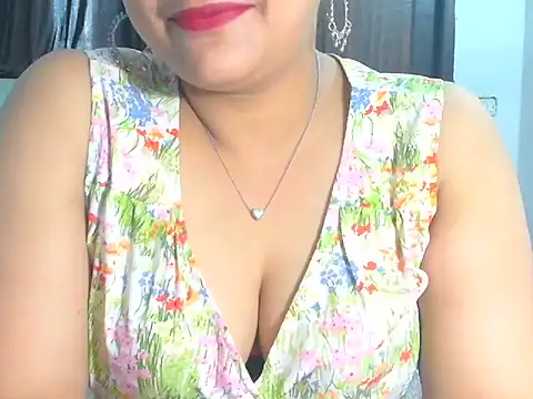 Snapshot of Maria_55 chatting on June 18, 2026, 10:42 am Maria 55 online show from June 18, 2026, 10:42 am