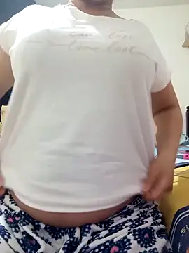 Snapshot of lolo890 chatting on November 17, 2025, 9:41 pm lolo890 online show from November 17, 2025, 9:41 pm