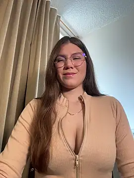 Snapshot of AmelieLaurent_ chatting on December 1, 2025, 3:46 pm AmelieLaurent online show from December 1, 2025, 3:46 pm