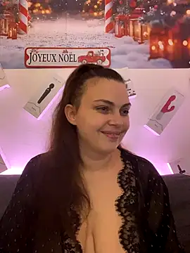 Snapshot of LEAsquirt91 chatting on December 14, 2025, 10:15 pm LEAsquirt91 online show from December 14, 2025, 10:15 pm