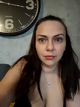 Snapshot of LEAsquirt91 chatting on January 29, 2025, 2:21 pm LEAsquirt91 online show from January 29, 2025, 2:21 pm