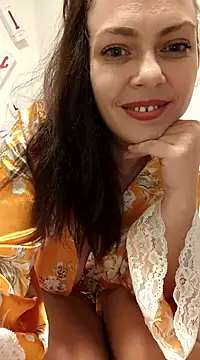 Snapshot of LEAsquirt91 chatting on February 5, 2025, 8:11 am LEAsquirt91 online show from February 5, 2025, 8:11 am