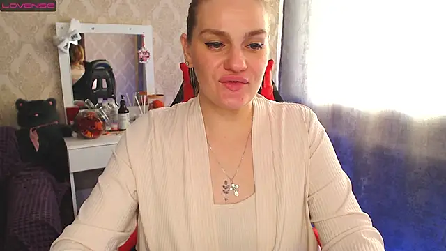 Snapshot of EndlessLustX chatting on February 21, 2025, 8:40 am EndlessLustX online show from February 21, 2025, 8:40 am