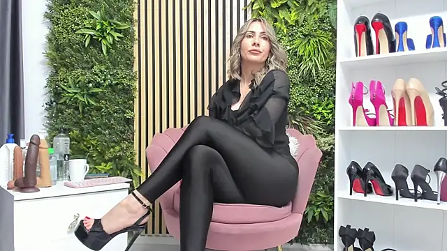 sweetcherry30 online show from May 4, 2026, 6:17 am