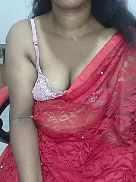 Snapshot of Malluivaniya chatting on December 2, 2025, 6:15 am Malluivaniya online show from December 2, 2025, 6:15 am
