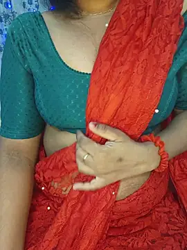 Snapshot of Malluivaniya chatting on June 15, 2026, 5:56 pm Malluivaniya online show from June 15, 2026, 5:56 pm