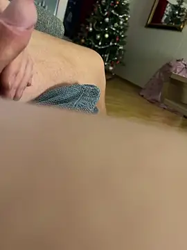 Snapshot of Tommitoo chatting on December 17, 2024, 4:23 am Tommitoo online show from December 17, 2024, 4:23 am