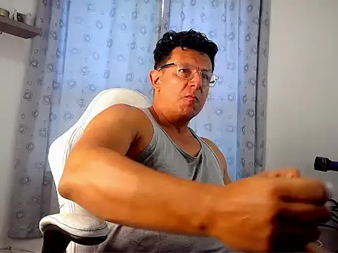 Snapshot of pedropicapi chatting on October 28, 2025, 3:33 pm pedropicapi online show from October 28, 2025, 3:33 pm