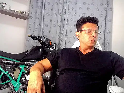 Snapshot of pedropicapi chatting on October 4, 2025, 2:35 am pedropicapi online show from October 4, 2025, 2:35 am