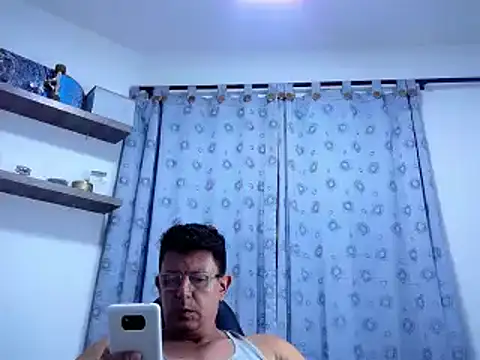 Snapshot of pedropicapi chatting on March 13, 2025, 10:32 pm pedropicapi online show from March 13, 2025, 10:32 pm