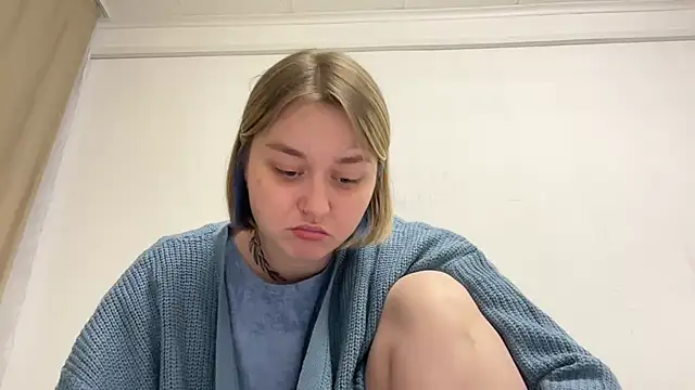 Snapshot of Isabel-Bailey chatting on October 12, 2025, 10:33 pm Isabel-Bailey online show from October 12, 2025, 10:33 pm