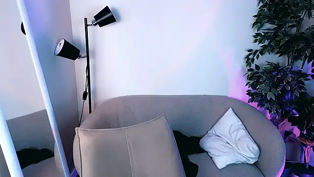 Snapshot of Noah_ElmerX chatting on February 25, 2026, 12:00 am Noah ElmerX online show from February 25, 2026, 12:00 am