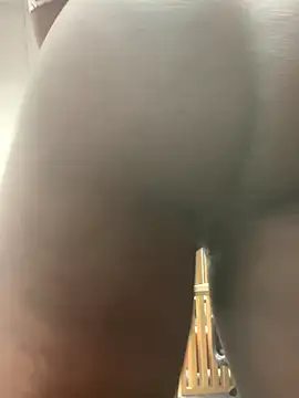 Snapshot of YesTheSexiest chatting on November 11, 2025, 9:26 am YesTheSexiest online show from November 11, 2025, 9:26 am