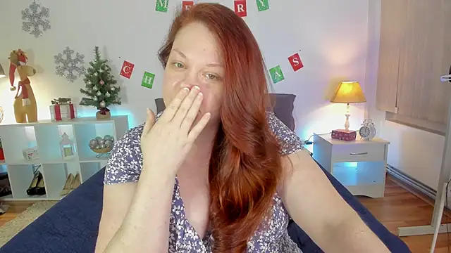 CutieGinger online show from December 28, 2024, 6:50 pm