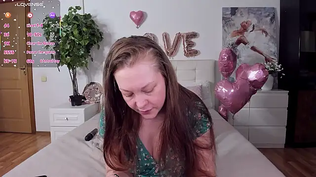 CutieGinger online show from February 19, 2026, 5:15 am