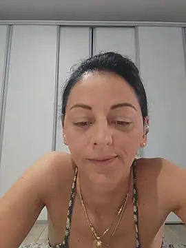 Snapshot of bruneta_sexy23 chatting on July 3, 2026, 5:03 am bruneta sexy23 online show from July 3, 2026, 5:03 am