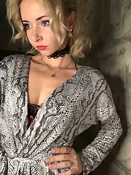 Kristina03 online show from January 10, 2026, 9:21 pm