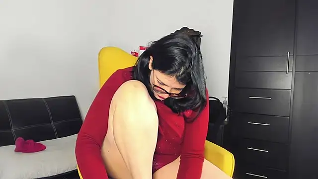 adriana71 online show from July 23, 2026, 10:49 pm