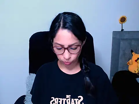 Snapshot of diana__34 chatting on February 21, 2026, 12:23 am diana 34 online show from February 21, 2026, 12:23 am