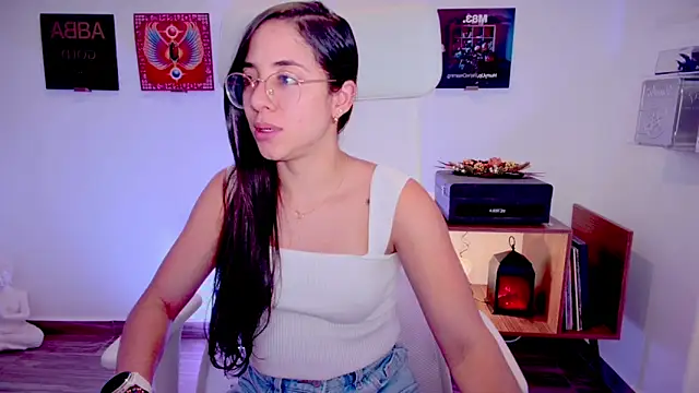 adriana  sosa  online show from December 5, 2024, 11:12 pm