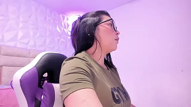 PauletteJ online show from February 17, 2026, 11:40 am