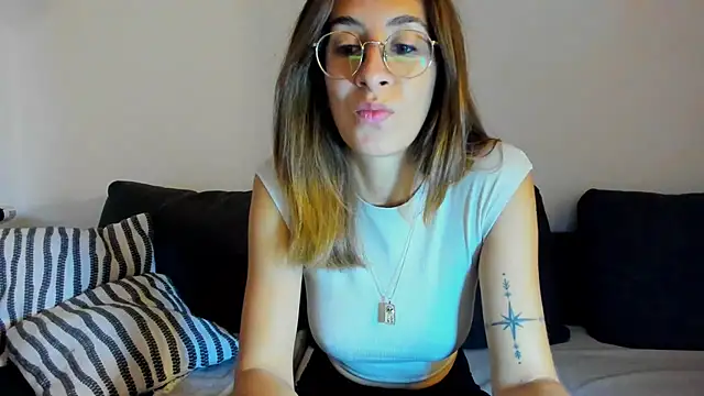 DesireMore90 online show from October 8, 2025, 5:31 am