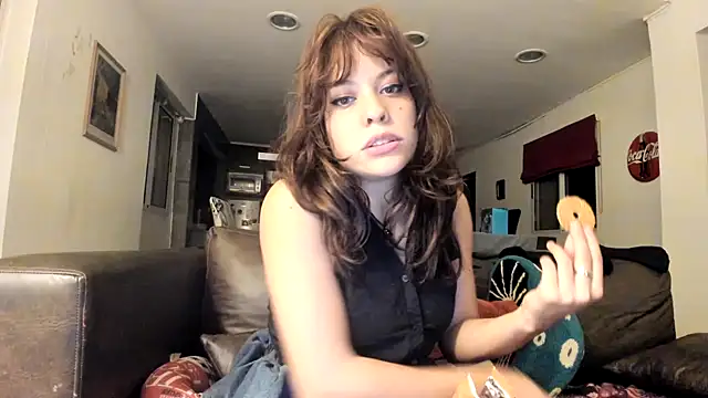 Snapshot of ginakatana chatting on February 17, 2025, 5:47 am ginakatana online show from February 17, 2025, 5:47 am