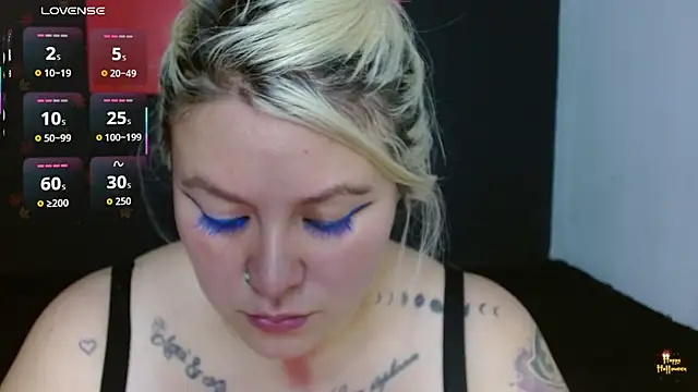 Snapshot of miley_jensen chatting on October 24, 2025, 9:47 pm miley jensen online show from October 24, 2025, 9:47 pm