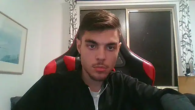 Snapshot of Omarnede chatting on September 29, 2025, 12:11 pm Omarnede online show from September 29, 2025, 12:11 pm