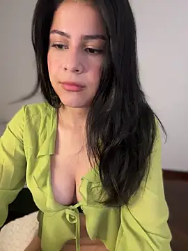 Snapshot of CuteKira7 chatting on March 27, 2026, 3:26 am CuteKira7 online show from March 27, 2026, 3:26 am