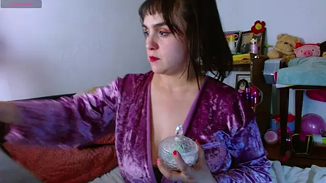 Snapshot of collette_beaufoy_ chatting on July 16, 2026, 5:26 am collette beaufoy online show from July 16, 2026, 5:26 am