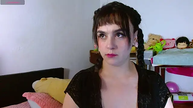 Snapshot of collette_beaufoy_ chatting on July 19, 2026, 9:55 pm collette beaufoy online show from July 19, 2026, 9:55 pm