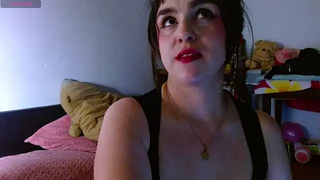 Snapshot of collette_beaufoy_ chatting on July 6, 2026, 1:34 am collette beaufoy online show from July 6, 2026, 1:34 am