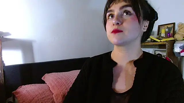 collette beaufoy  online show from June 11, 2026, 5:04 am