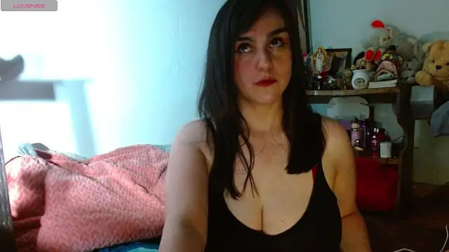 collette beaufoy  online show from December 15, 2025, 5:24 am