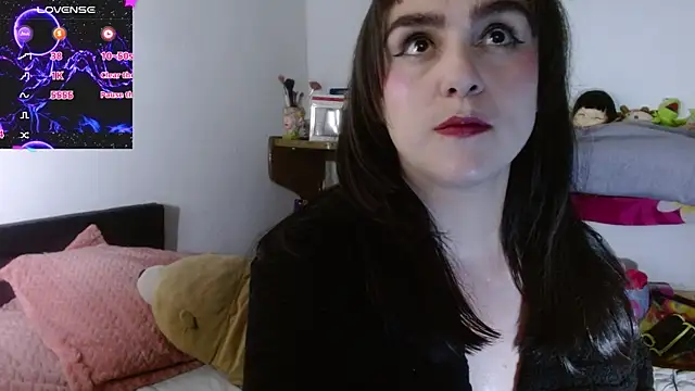 Snapshot of collette_beaufoy_ chatting on July 1, 2026, 10:43 pm collette beaufoy online show from July 1, 2026, 10:43 pm