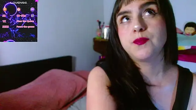 Snapshot of collette_beaufoy_ chatting on June 27, 2026, 4:29 am collette beaufoy online show from June 27, 2026, 4:29 am