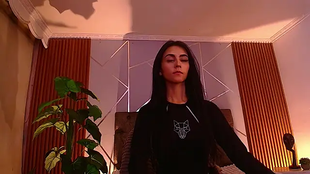 Snapshot of Coralinnee_ chatting on April 15, 2026, 6:30 am Coralinnee online show from April 15, 2026, 6:30 am