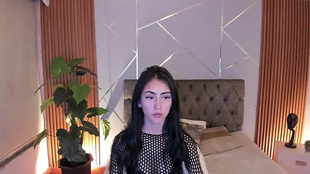 Snapshot of Coralinnee_ chatting on April 25, 2026, 3:09 am Coralinnee online show from April 25, 2026, 3:09 am