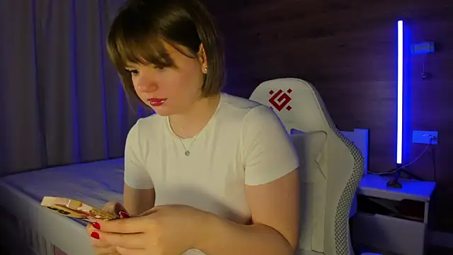 Snapshot of Elizabeth_Hottie_ chatting on April 17, 2026, 11:40 pm Elizabeth Hottie online show from April 17, 2026, 11:40 pm